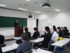 「あきたアーバンマイン開発マイスター養成コース」開講式での小川研究科長の挨拶
