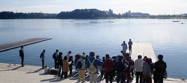 2013年秋の市民水質調査（地域で年4回開催、教員学生も参加）