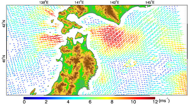 図2人工衛星による海上風の観測の例（2003-06-08T05:19）。次のデータを利用している。QuikSCAT Version 2 L2B12 Ocean Wind Vectors from NASA EOSDIS PO.DAAC (https://podaac.jpl.nasa.gov)