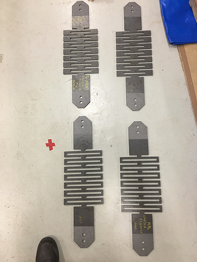 写真1：大変形弾性部材