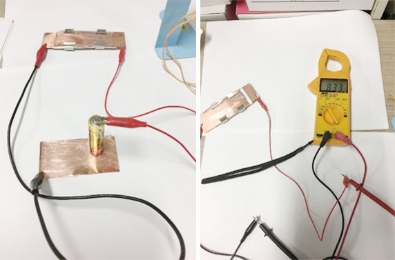 図7　単3電池で充電して、電圧を確認しているところ。