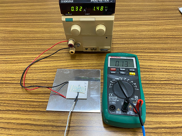 図2 1.5Vの電圧をかけて5分後