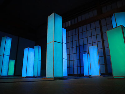 「繋がりの光（孤独感）」