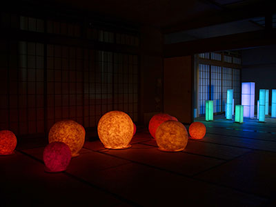 「繋がりの光（全体像）」